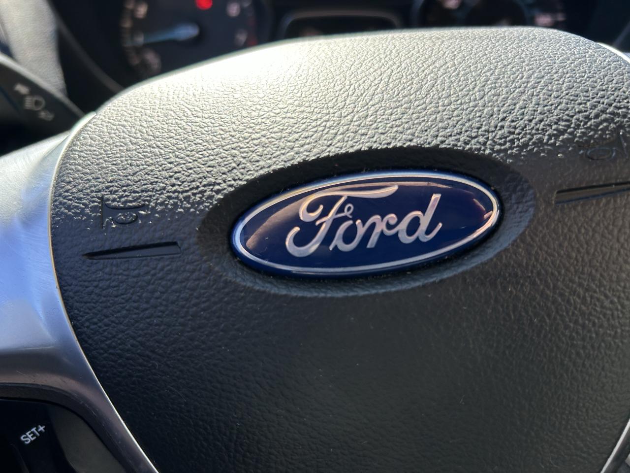 Ford Escape FWD 4dr SE 2015
