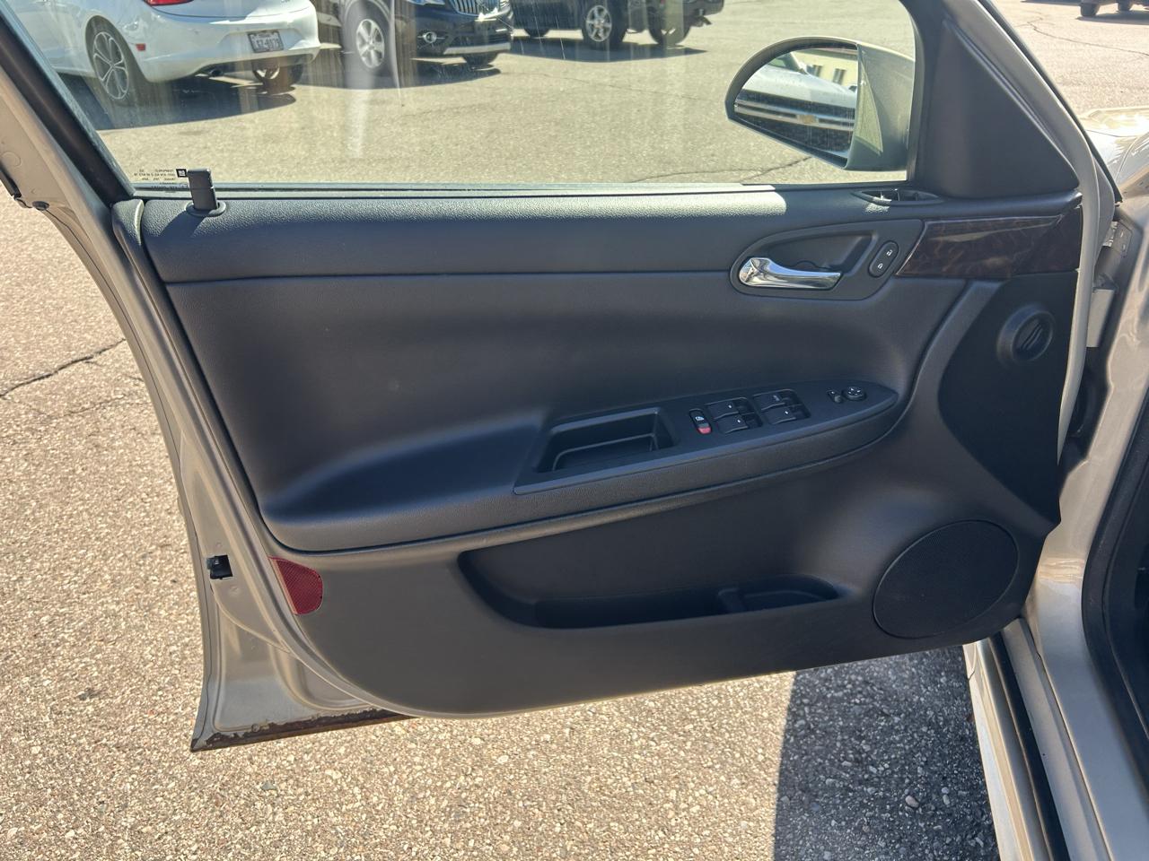 Chevrolet Impala 4dr Sdn LTZ 2012