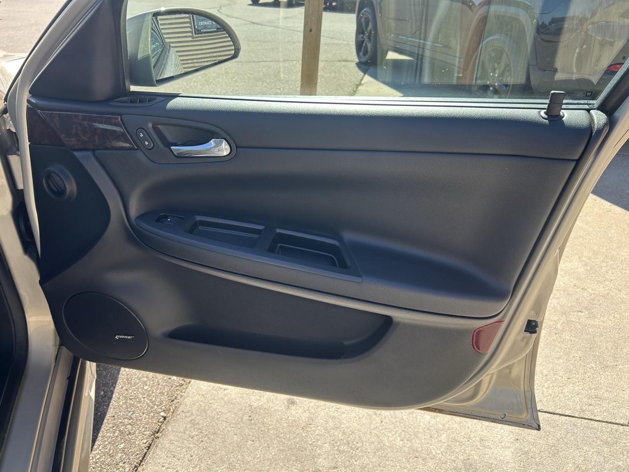 Chevrolet Impala 4dr Sdn LTZ 2012
