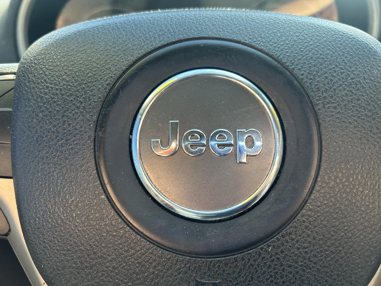 Jeep Cherokee FWD 4dr Sport 2014