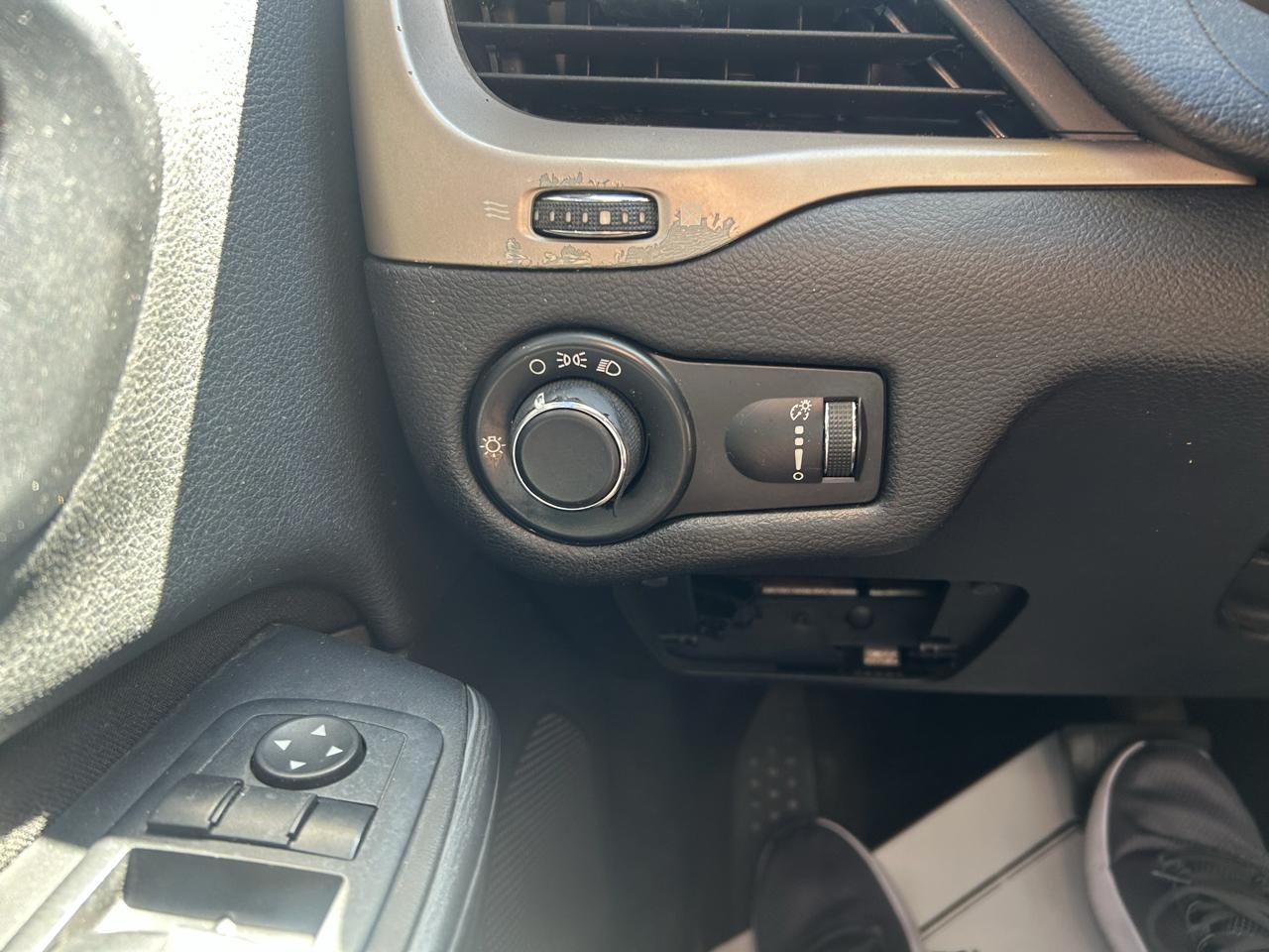 Jeep Cherokee FWD 4dr Sport 2014