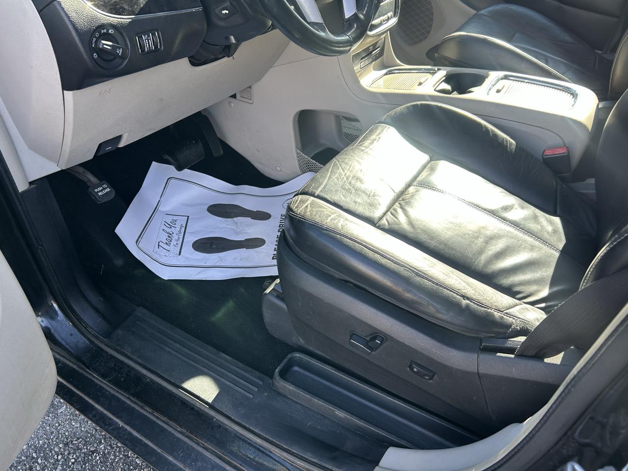 Chrysler Town & Country 4dr Wgn Limited Platinum 2015