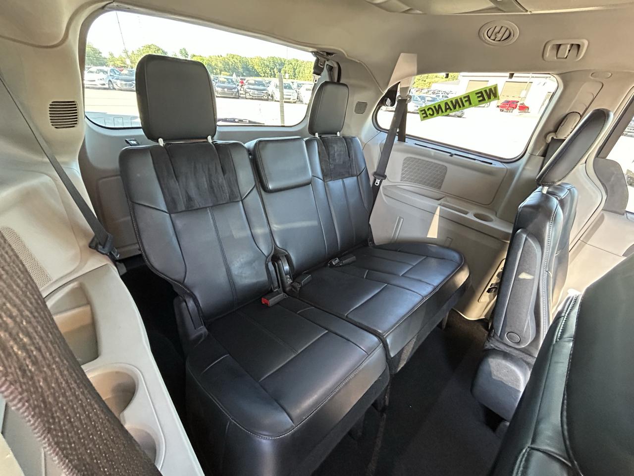 Chrysler Town & Country 4dr Wgn Limited Platinum 2015