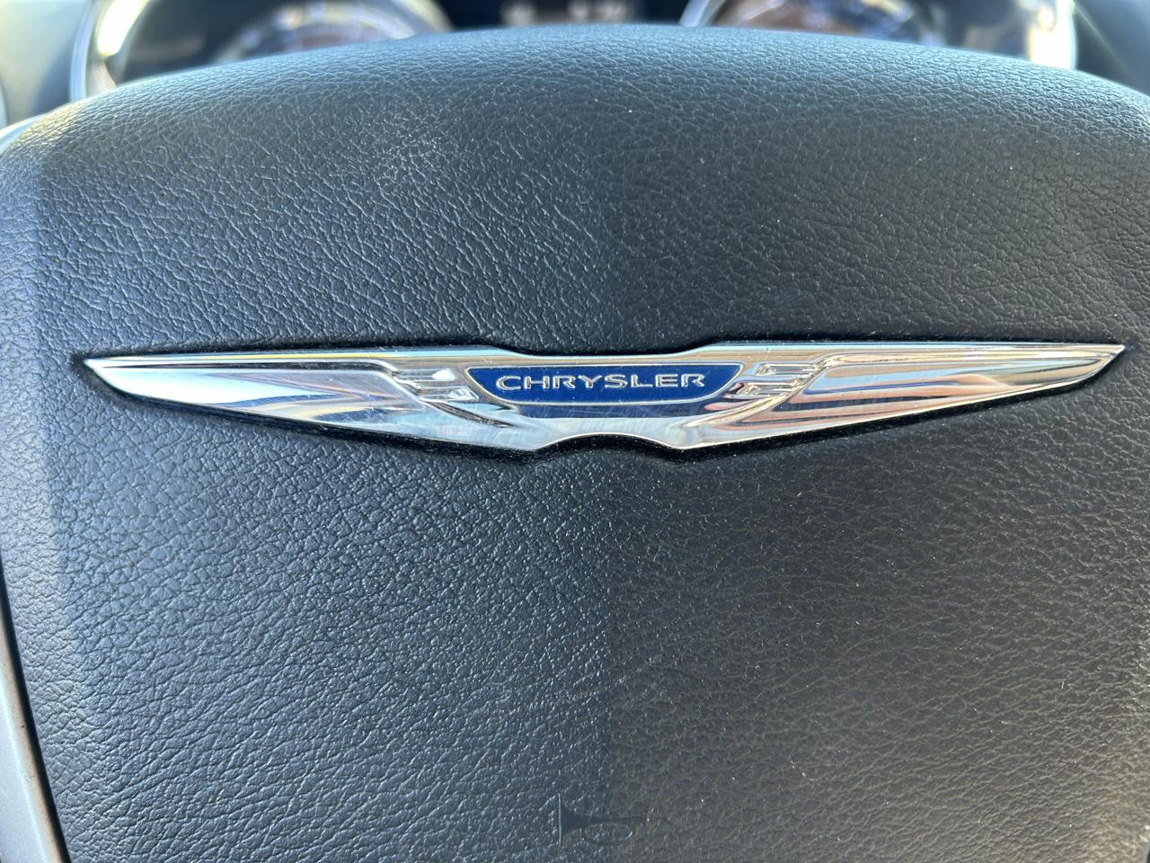 Chrysler Town & Country 4dr Wgn Limited Platinum 2015
