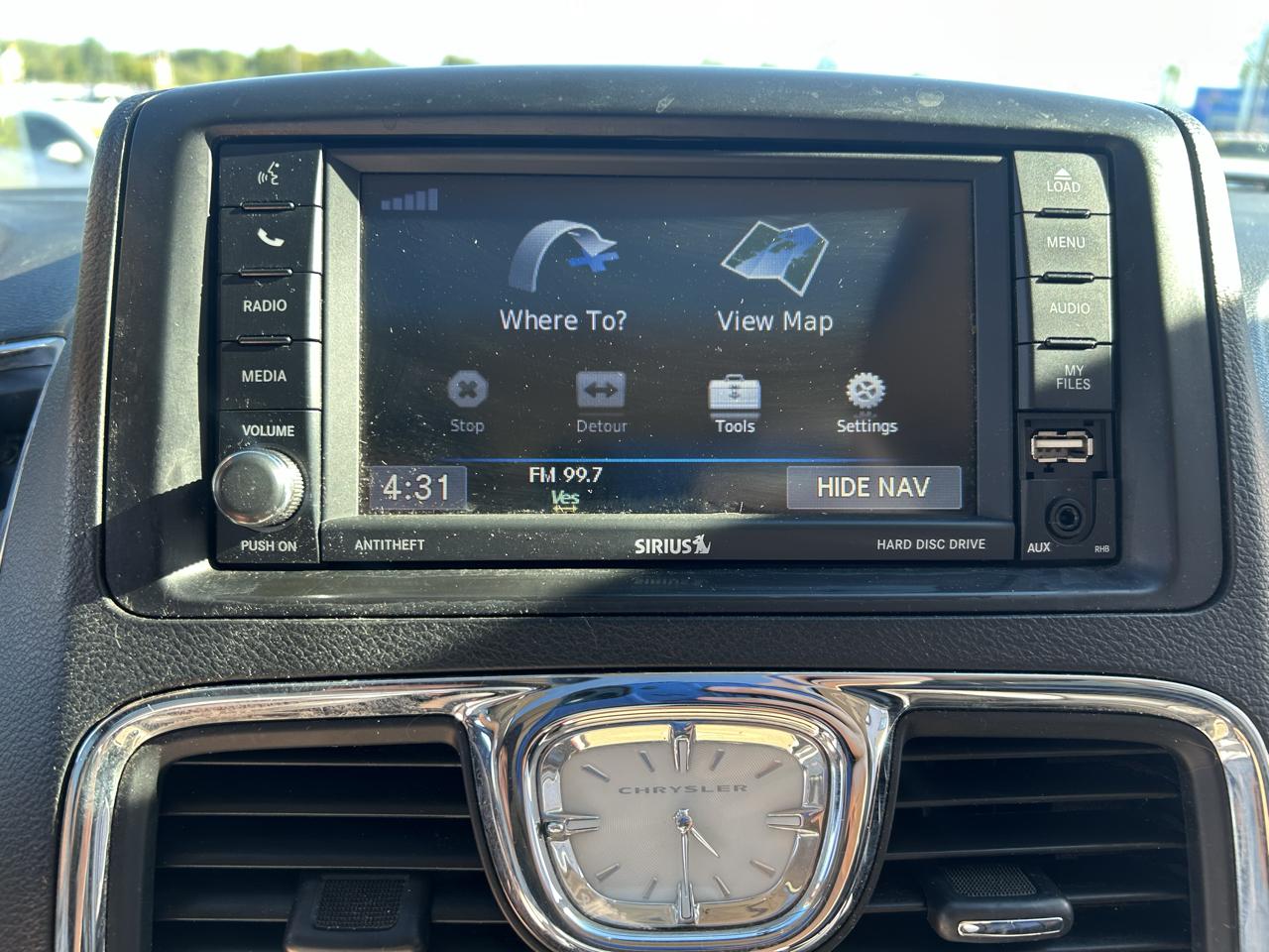 Chrysler Town & Country 4dr Wgn Limited Platinum 2015