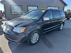 2015 Chrysler Town & Country 