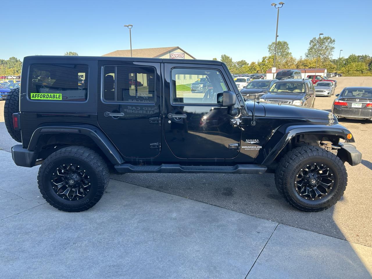 Jeep Wrangler Unlimited 4WD 4dr Sahara 2014