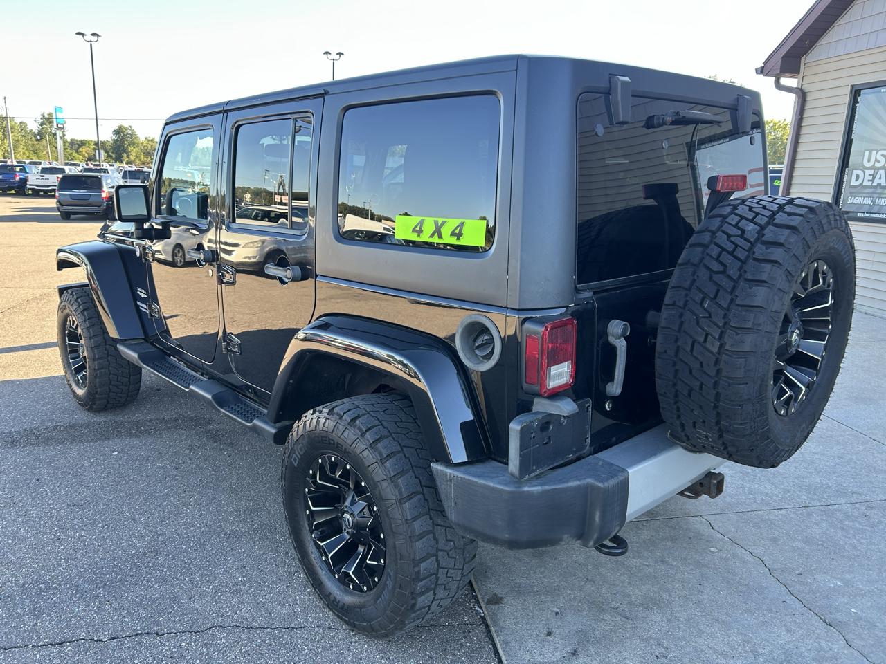 Jeep Wrangler Unlimited 4WD 4dr Sahara 2014