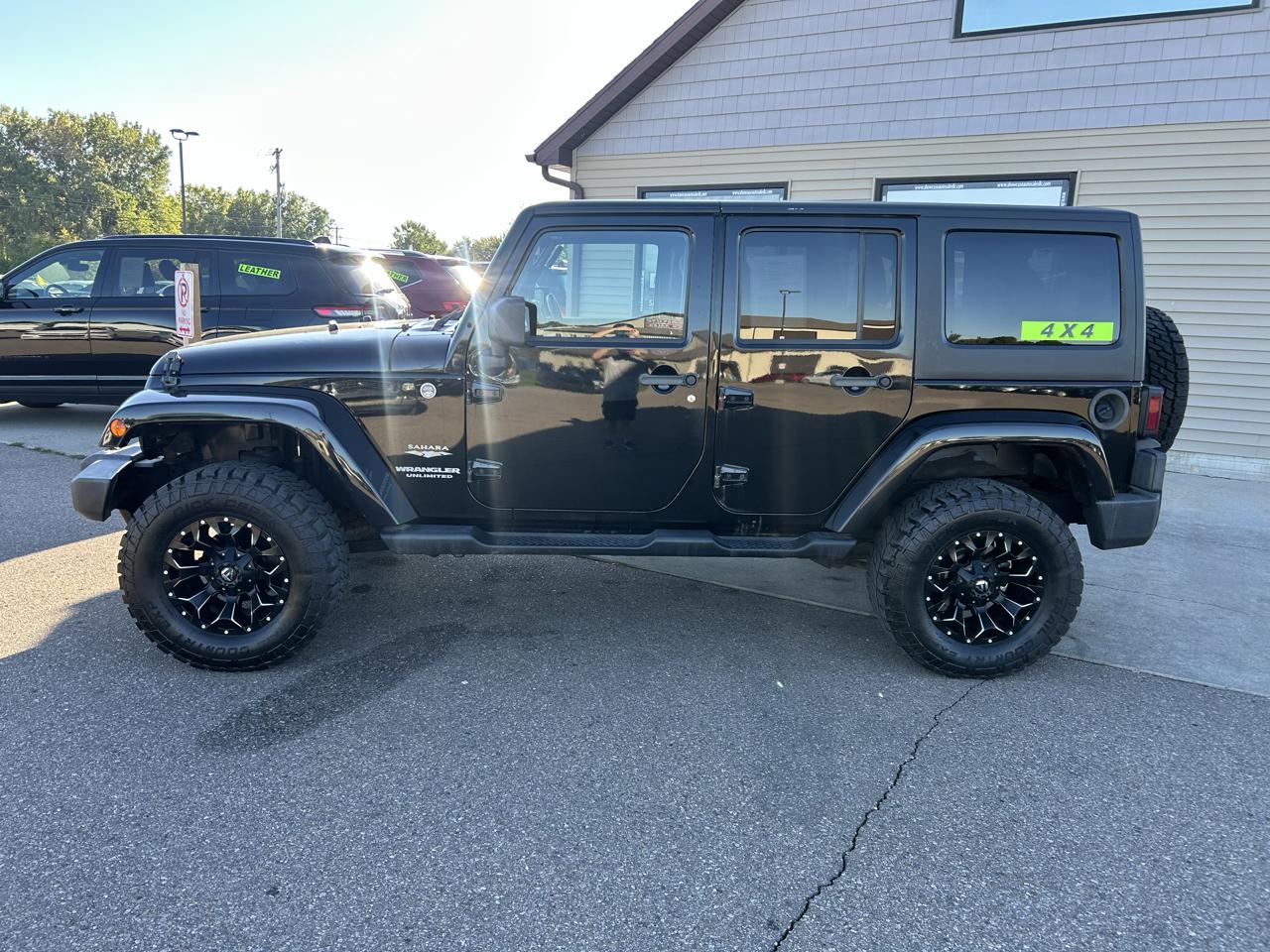 Jeep Wrangler Unlimited 4WD 4dr Sahara 2014