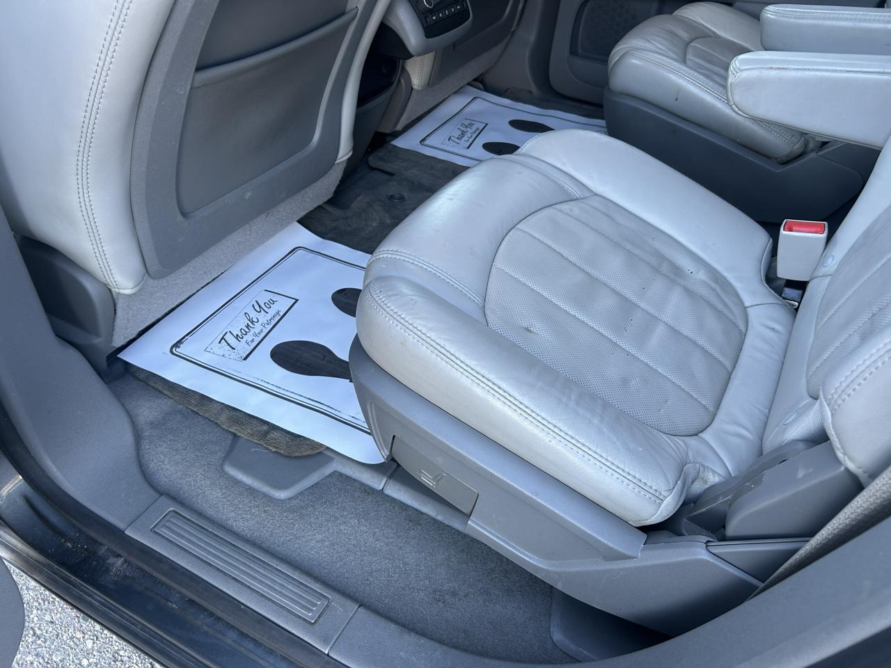 Chevrolet Traverse AWD 4dr LTZ 2013