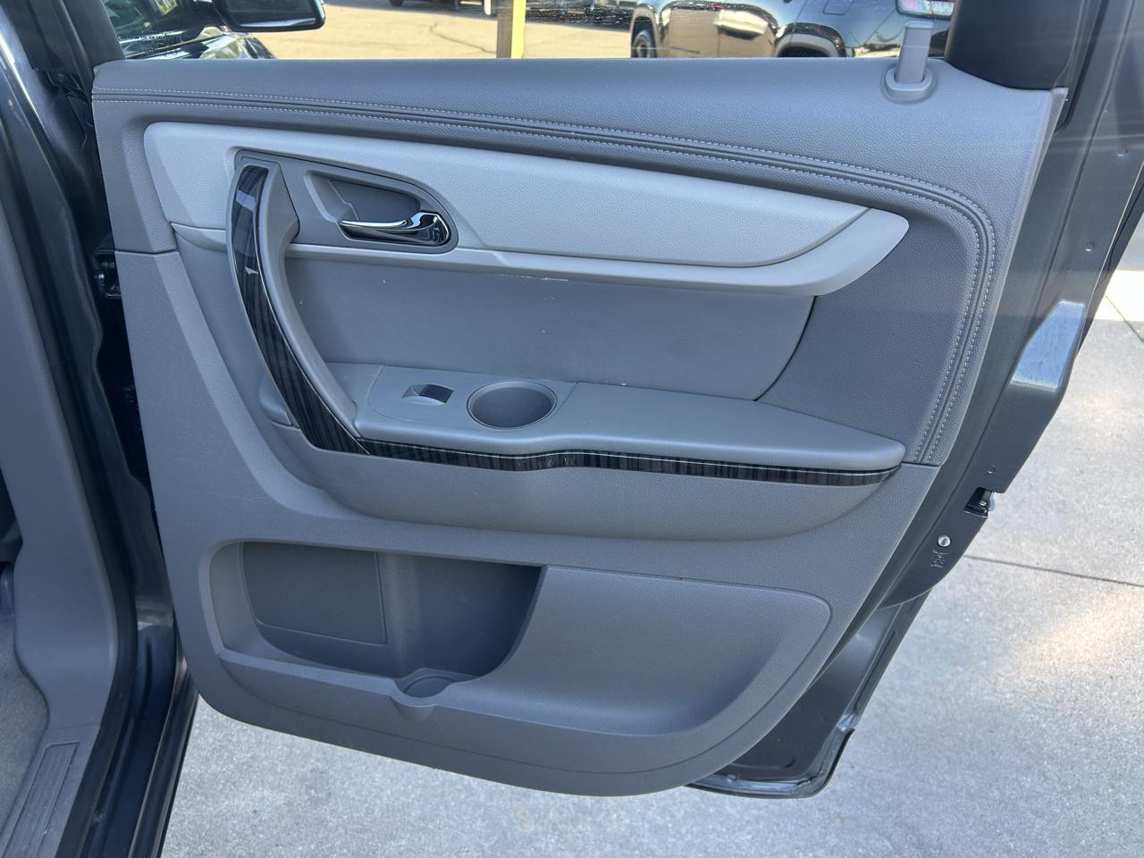 Chevrolet Traverse AWD 4dr LTZ 2013