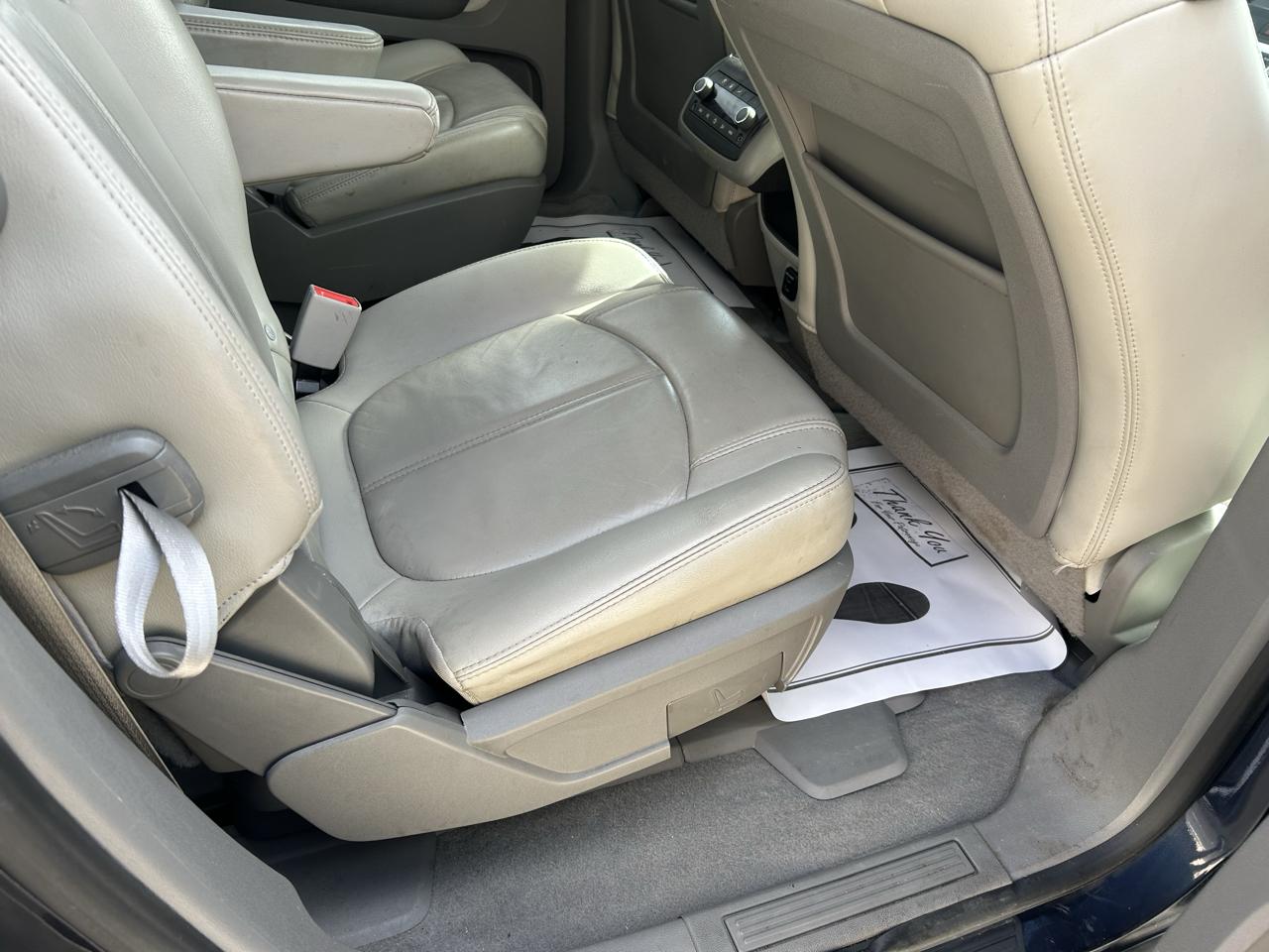 GMC Acadia AWD 4dr SLT w/SLT-1 2015