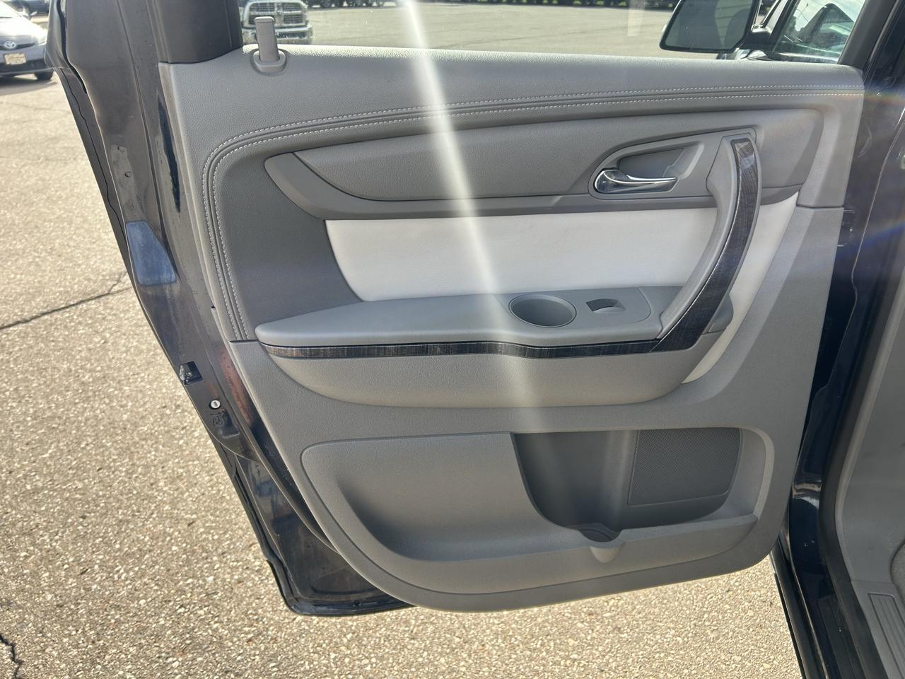 GMC Acadia AWD 4dr SLT w/SLT-1 2015