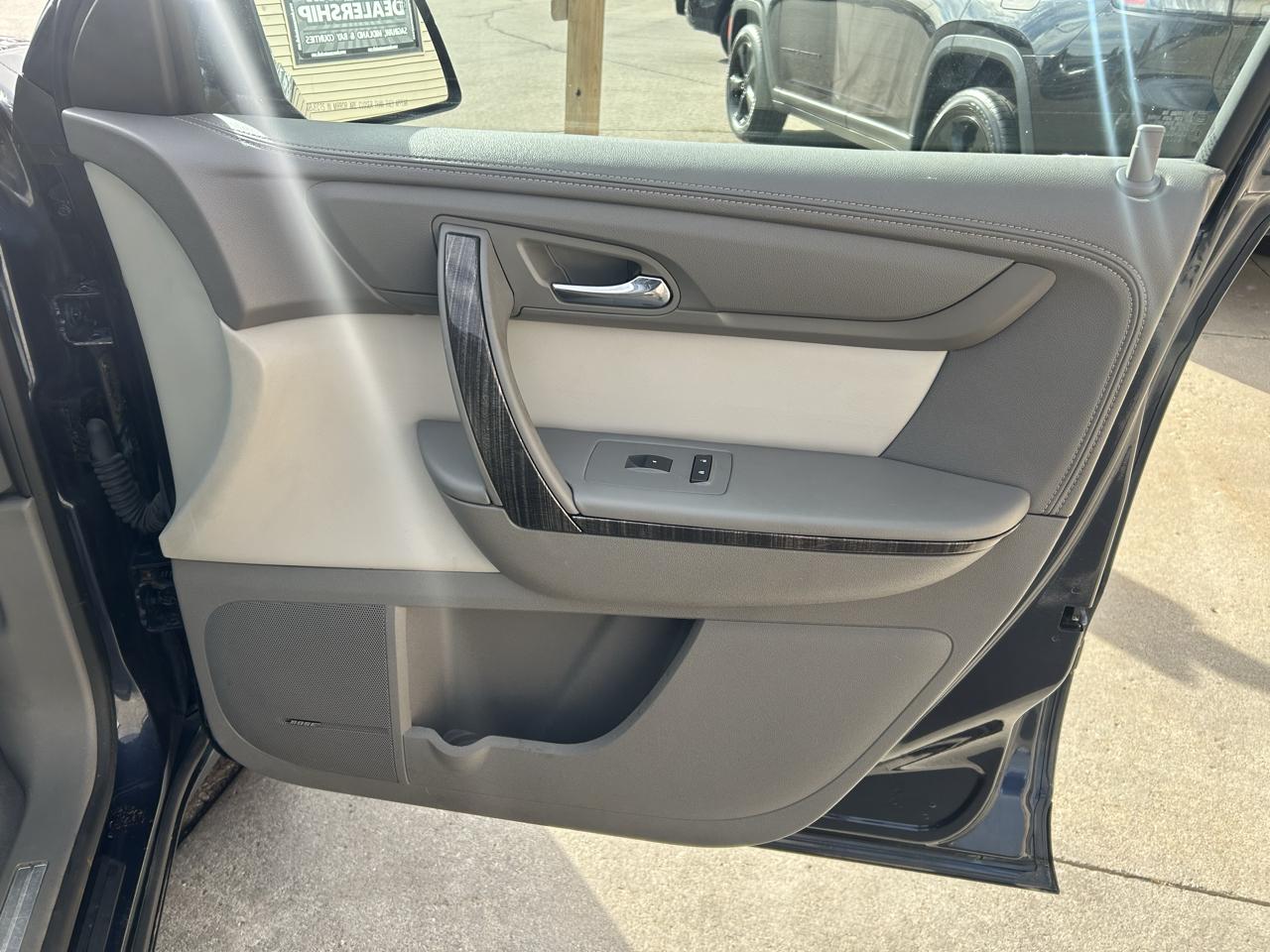 GMC Acadia AWD 4dr SLT w/SLT-1 2015