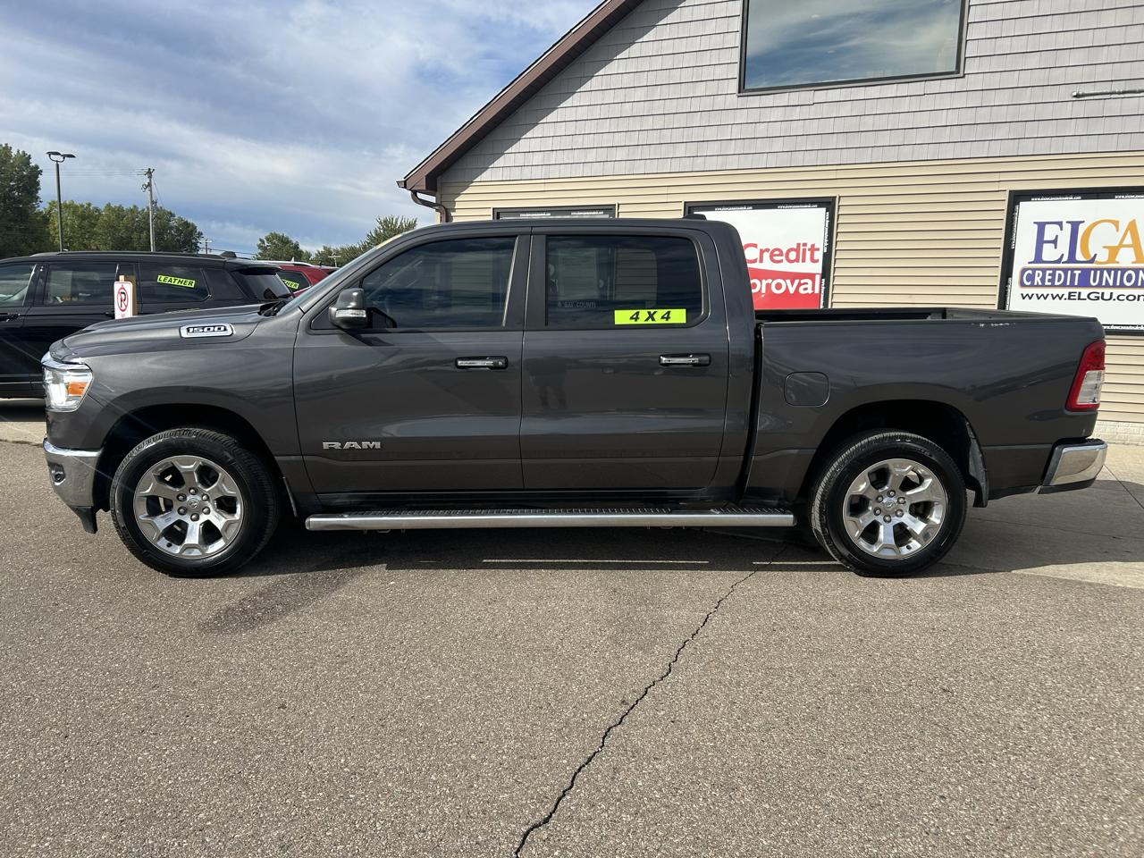 RAM 1500 Big Horn/Lone Star 4x4 Crew Cab 5'7" Box 2019