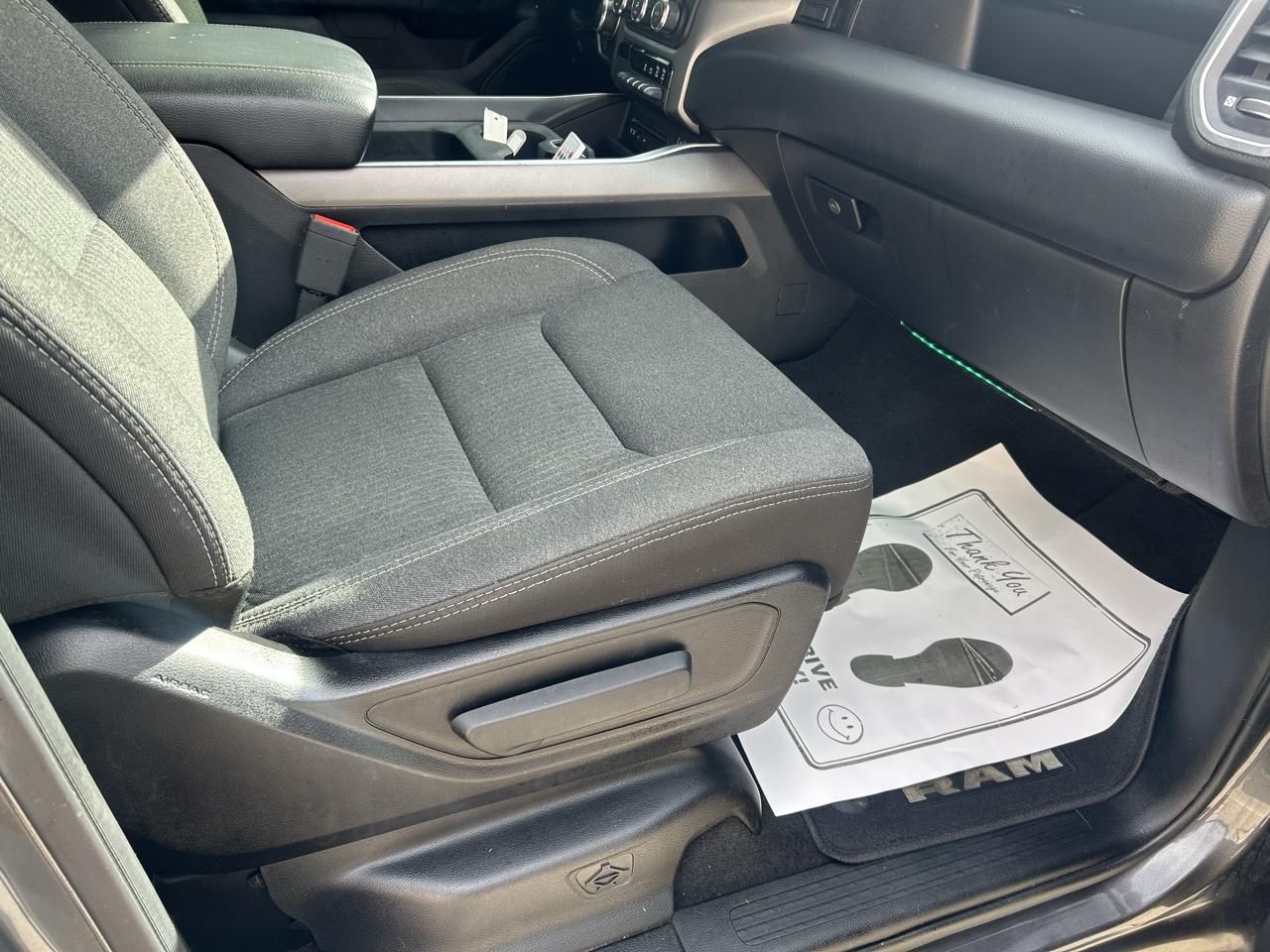 RAM 1500 Big Horn/Lone Star 4x4 Crew Cab 5'7" Box 2019