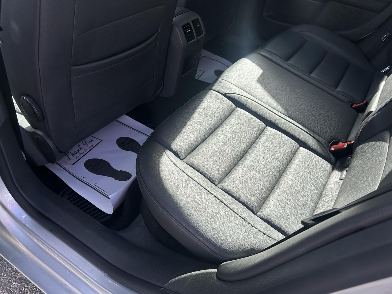 Volkswagen Jetta Sedan 4dr Auto SEL 2009