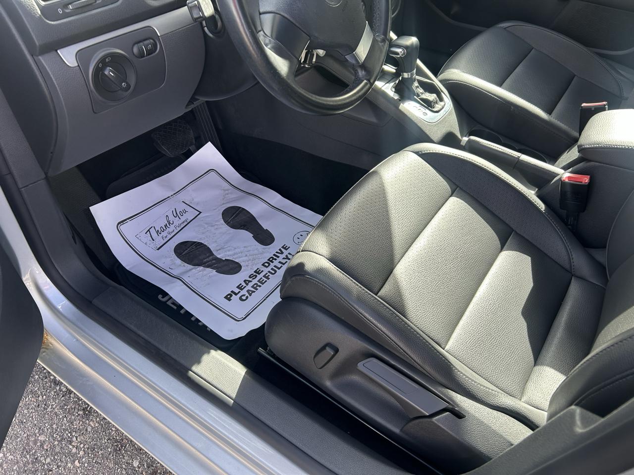 Volkswagen Jetta Sedan 4dr Auto SEL 2009