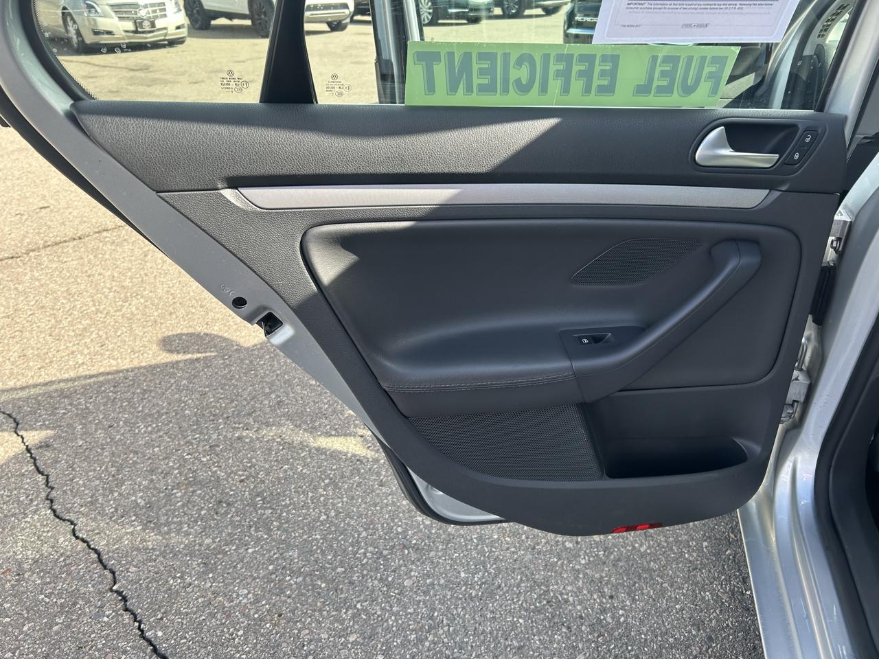 Volkswagen Jetta Sedan 4dr Auto SEL 2009