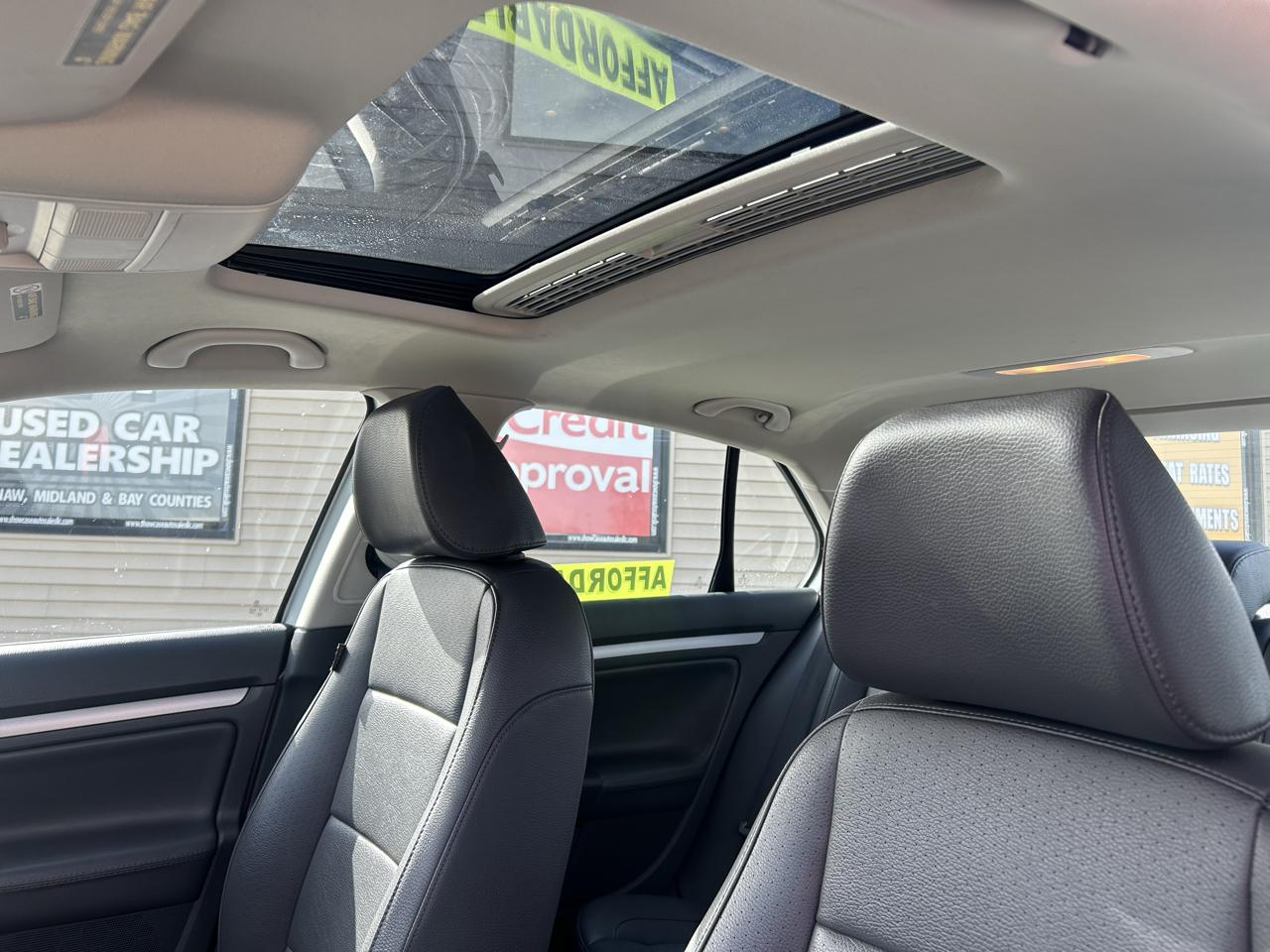 Volkswagen Jetta Sedan 4dr Auto SEL 2009