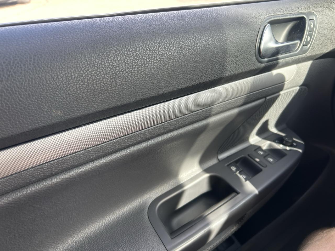 Volkswagen Jetta Sedan 4dr Auto SEL 2009