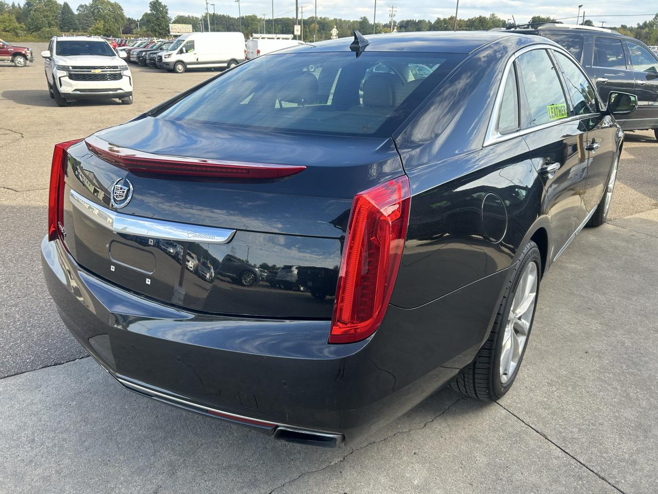 Cadillac XTS 4dr Sdn Luxury AWD 2014