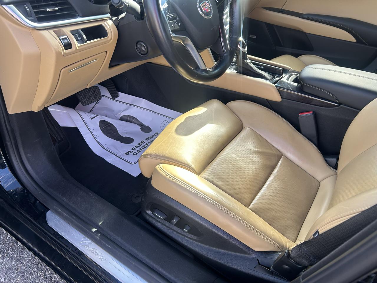 Cadillac XTS 4dr Sdn Luxury AWD 2014