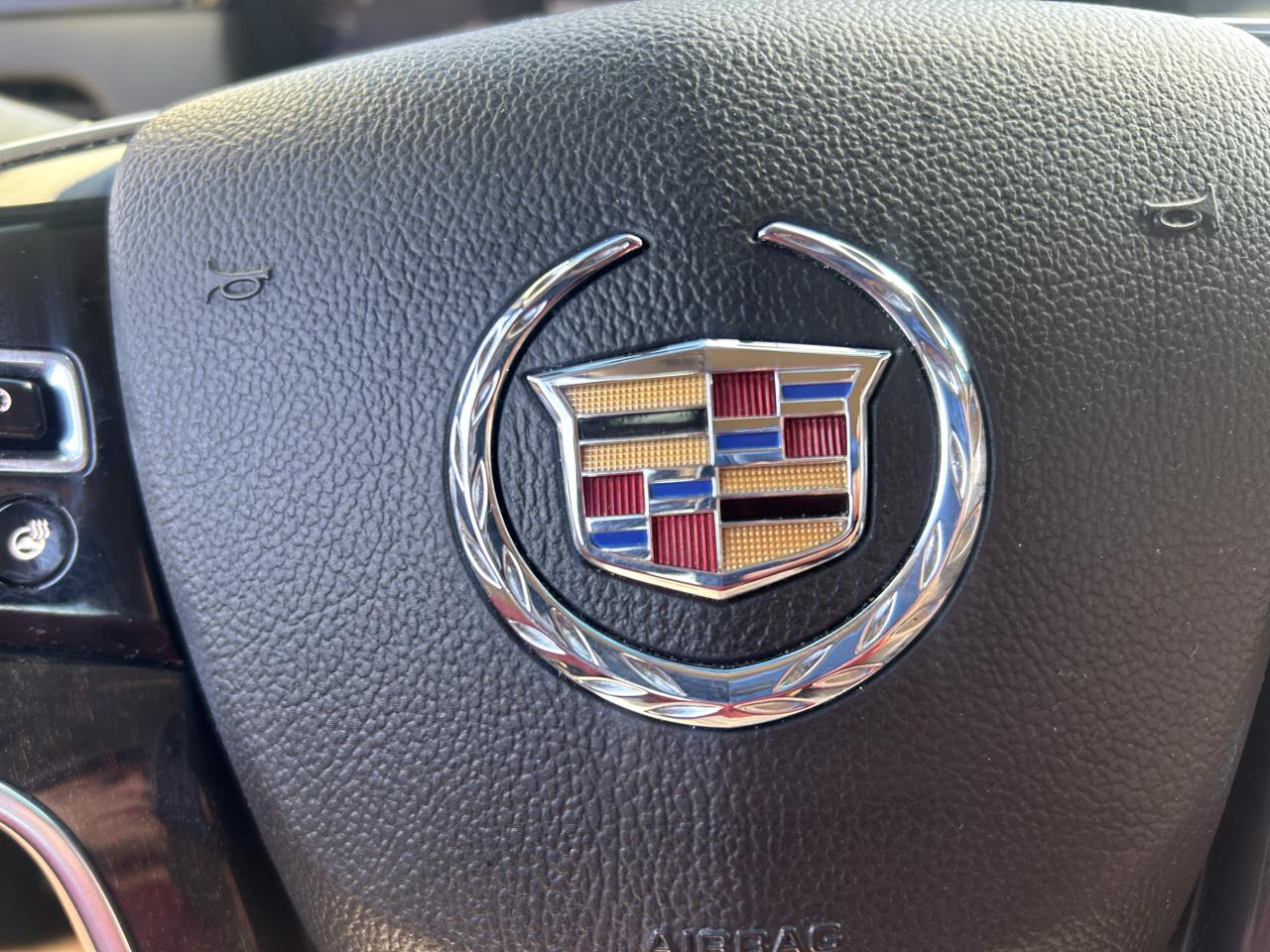 Cadillac XTS 4dr Sdn Luxury AWD 2014