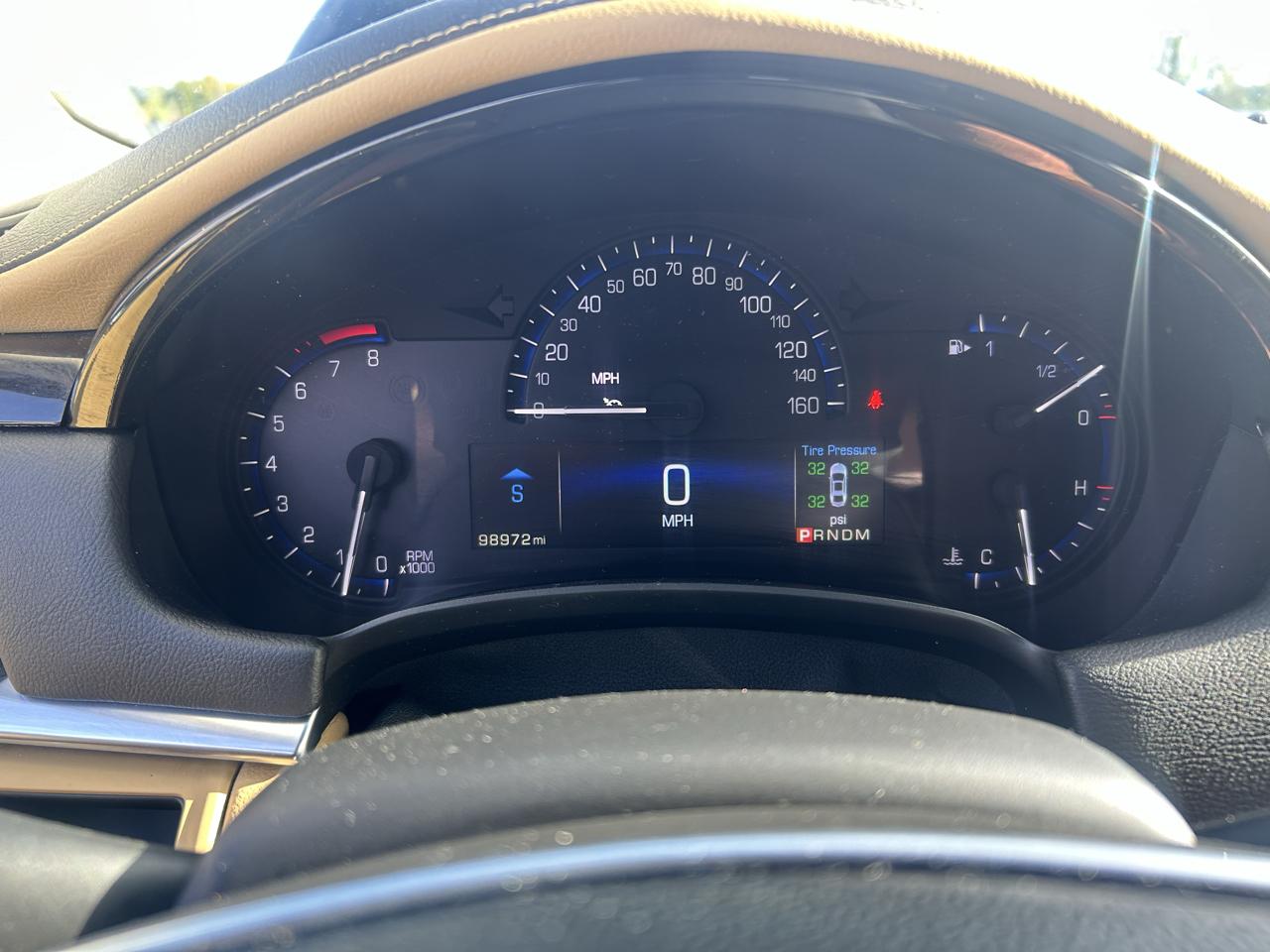 Cadillac XTS 4dr Sdn Luxury AWD 2014