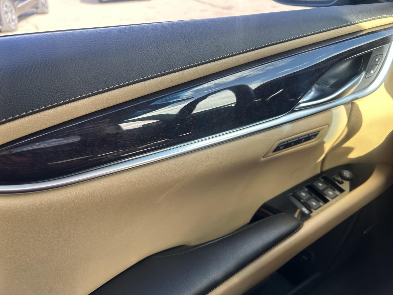 Cadillac XTS 4dr Sdn Luxury AWD 2014