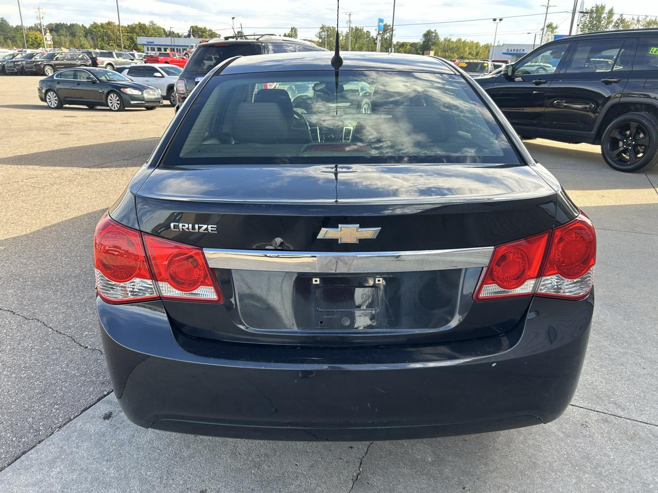 Chevrolet Cruze 4dr Sdn LS 2012