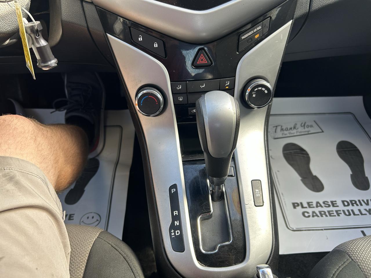 Chevrolet Cruze 4dr Sdn LS 2012