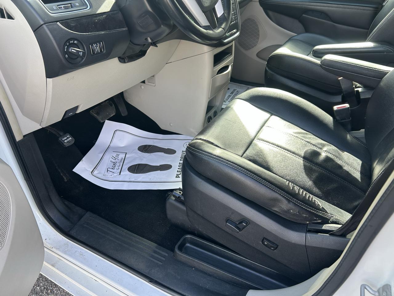 Chrysler Town & Country 4dr Wgn Touring 2015