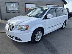 2015 Chrysler Town & Country 
