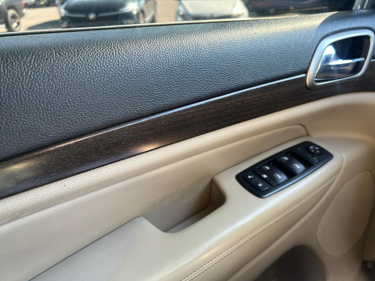 Jeep Grand Cherokee 4WD 4dr Laredo 2015