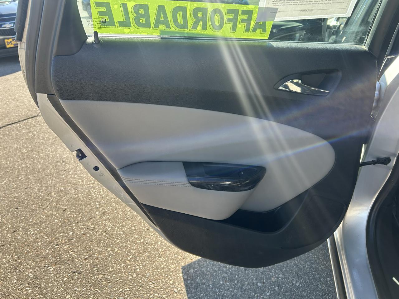 Buick Verano 4dr Sdn w/1SD 2015