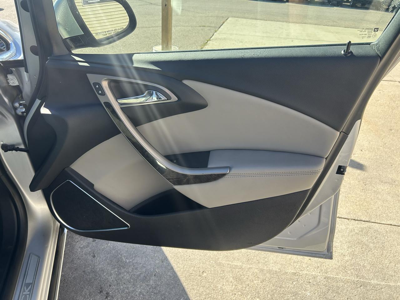 Buick Verano 4dr Sdn w/1SD 2015