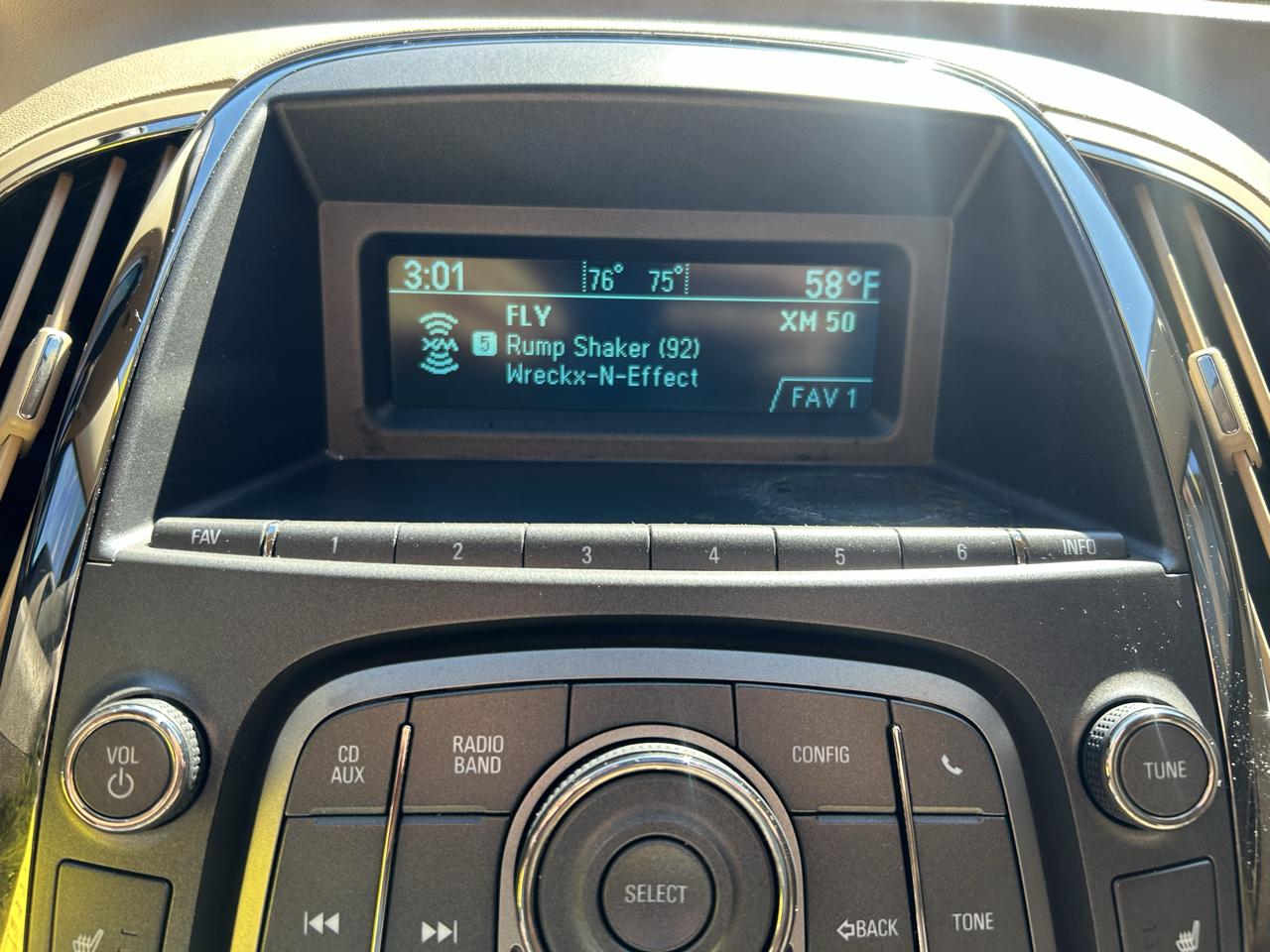 Buick LaCrosse 4dr Sdn Premium 1 FWD 2012
