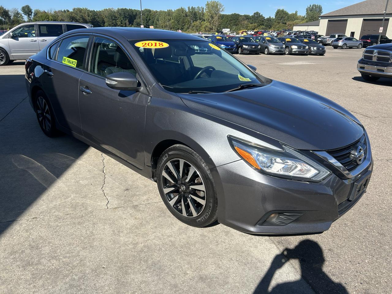 Nissan Altima 2.5 SV Sedan 2018