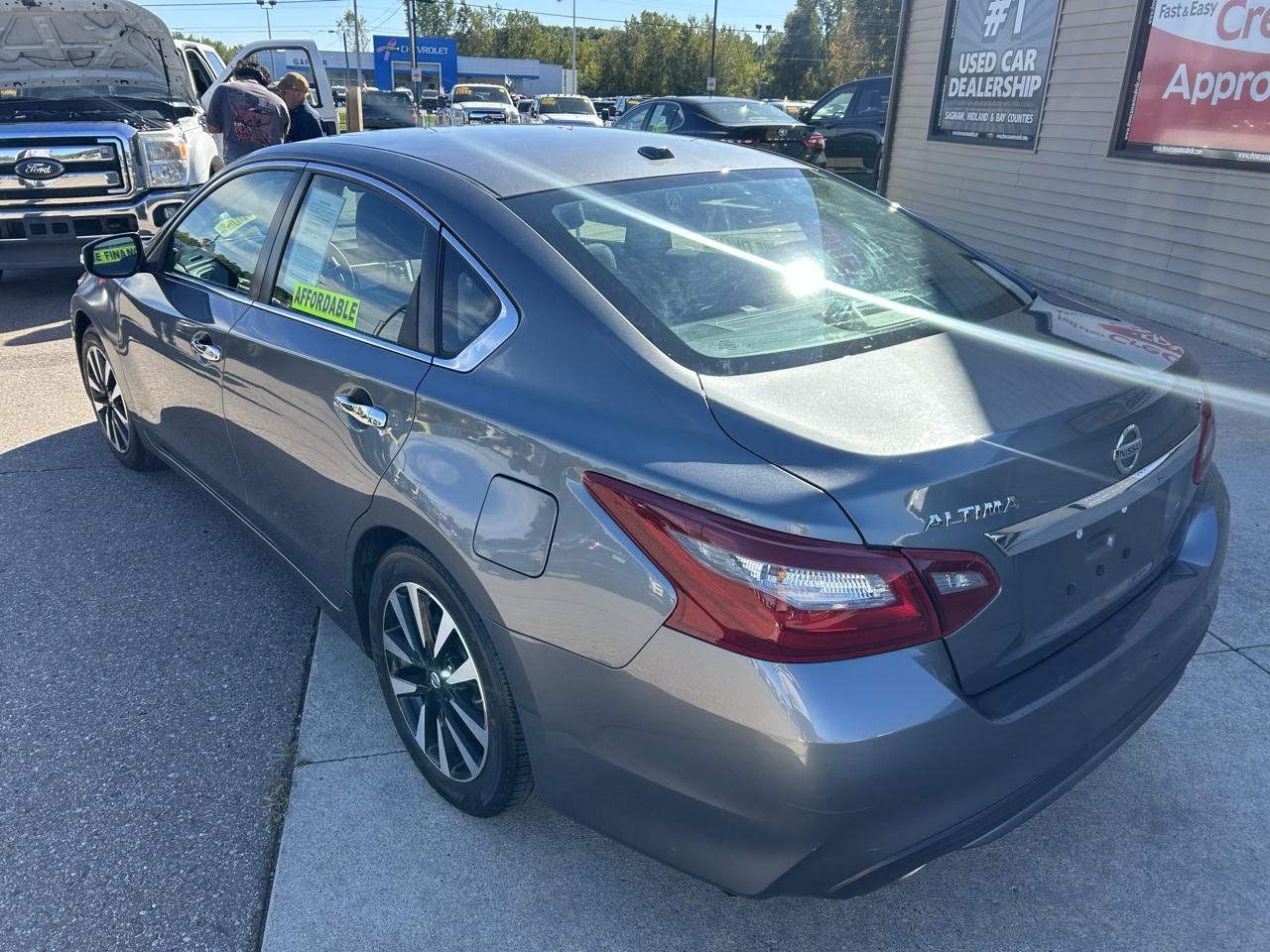 Nissan Altima 2.5 SV Sedan 2018
