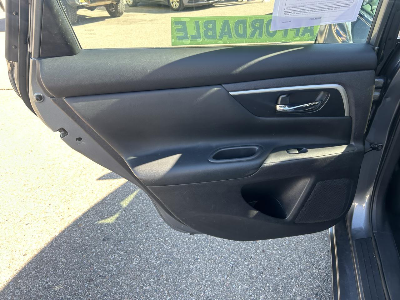 Nissan Altima 2.5 SV Sedan 2018