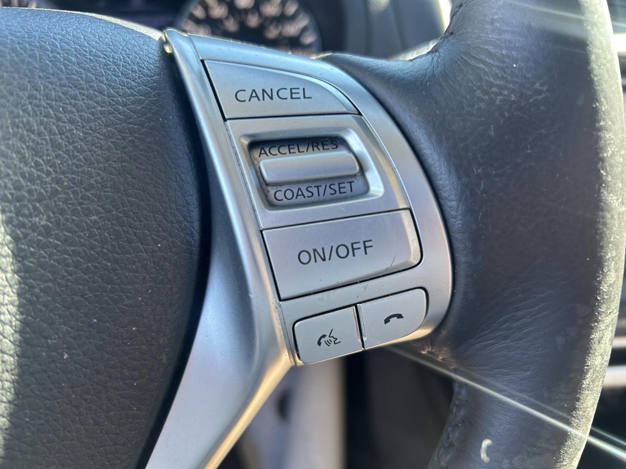 Nissan Altima 2.5 SV Sedan 2018