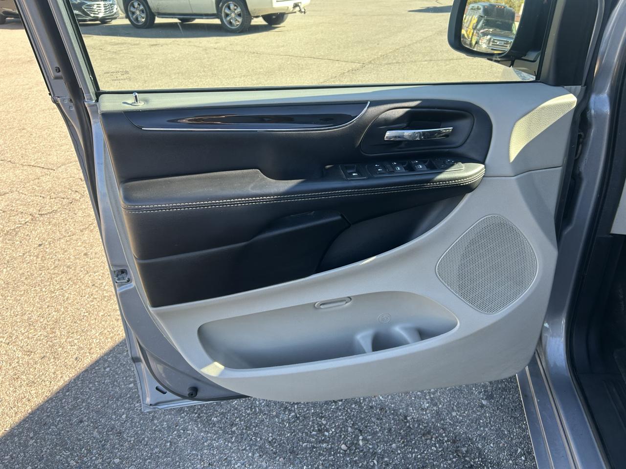 Dodge Grand Caravan 4dr Wgn SXT Plus 2016