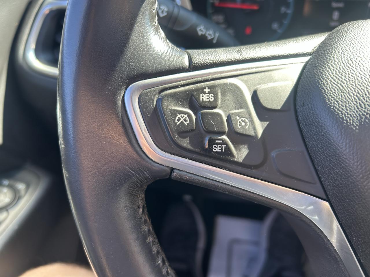 Chevrolet Equinox AWD 4dr LT w/1LT 2018