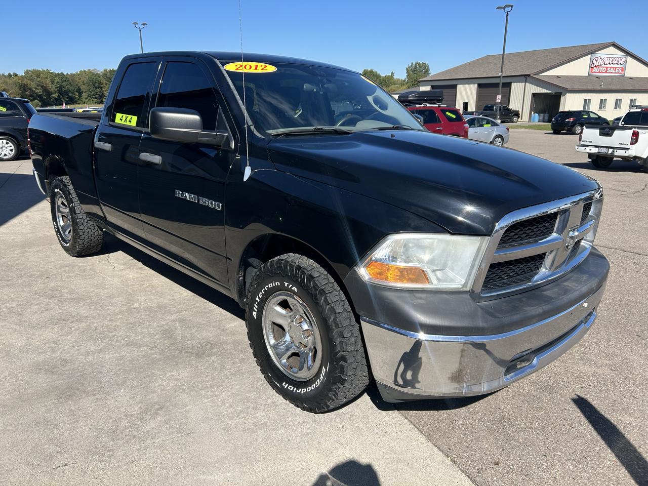 RAM 1500 4WD Quad Cab 140.5" ST 2012