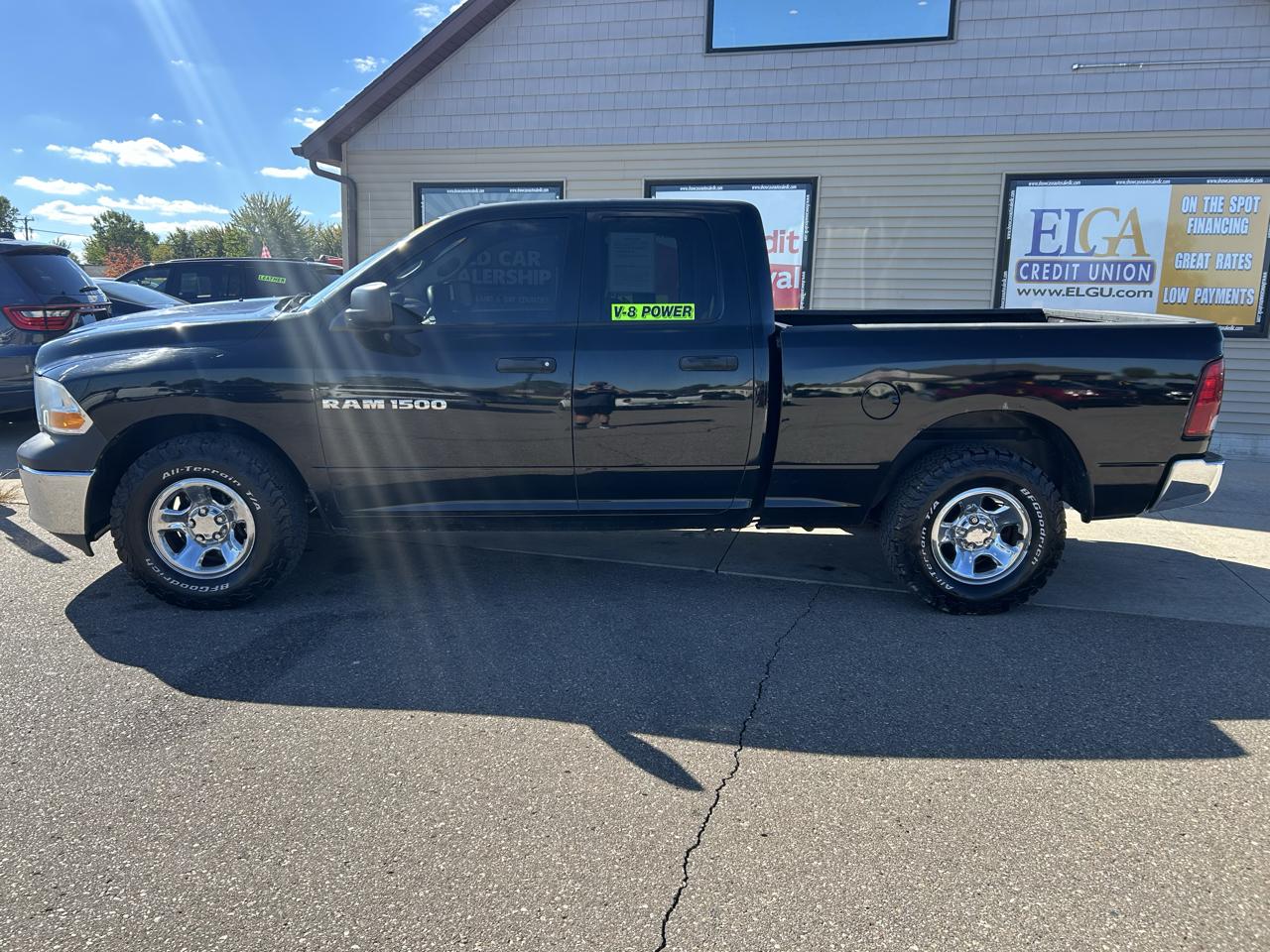 RAM 1500 4WD Quad Cab 140.5" ST 2012