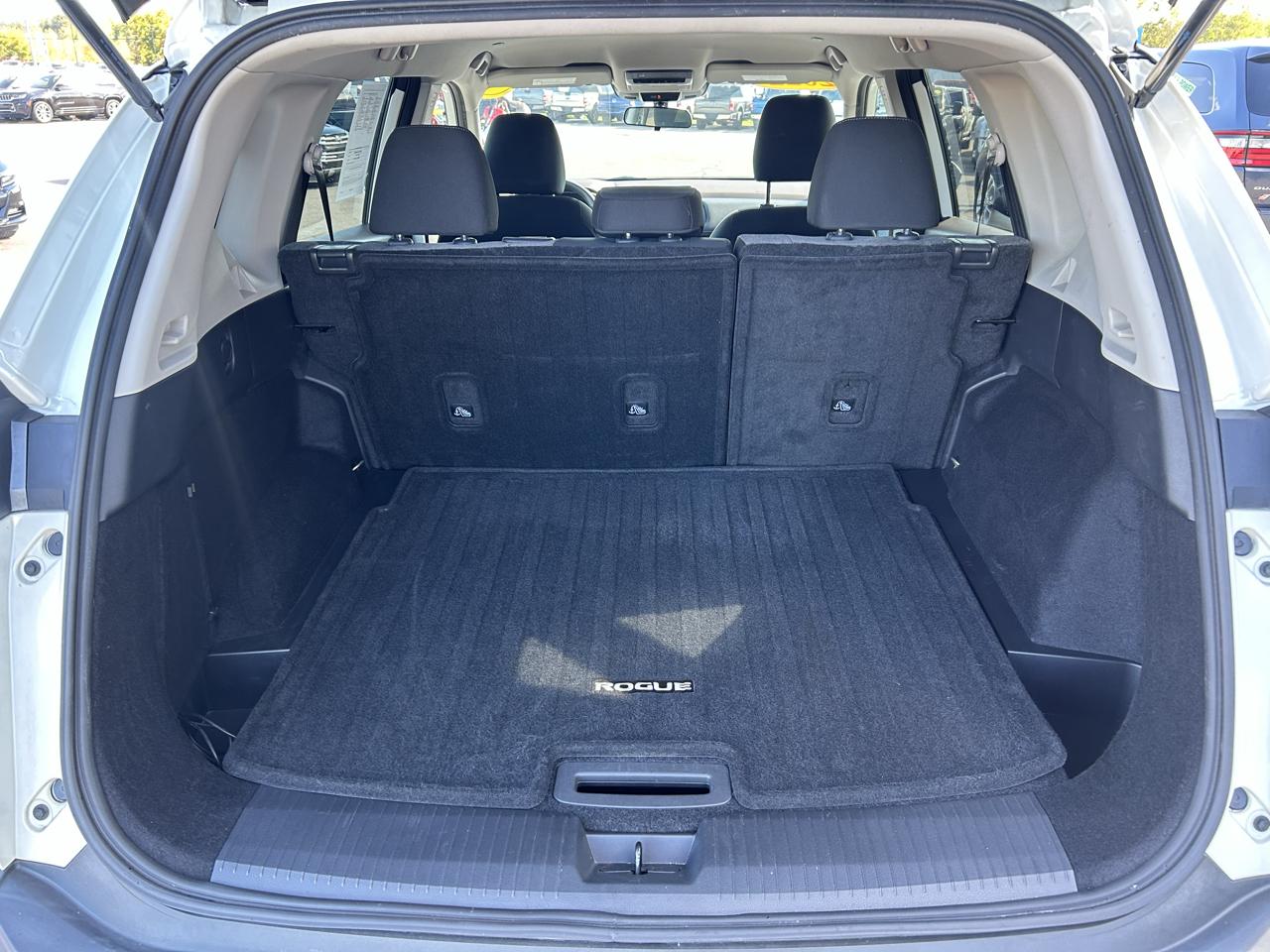 Nissan Rogue AWD SV 2022