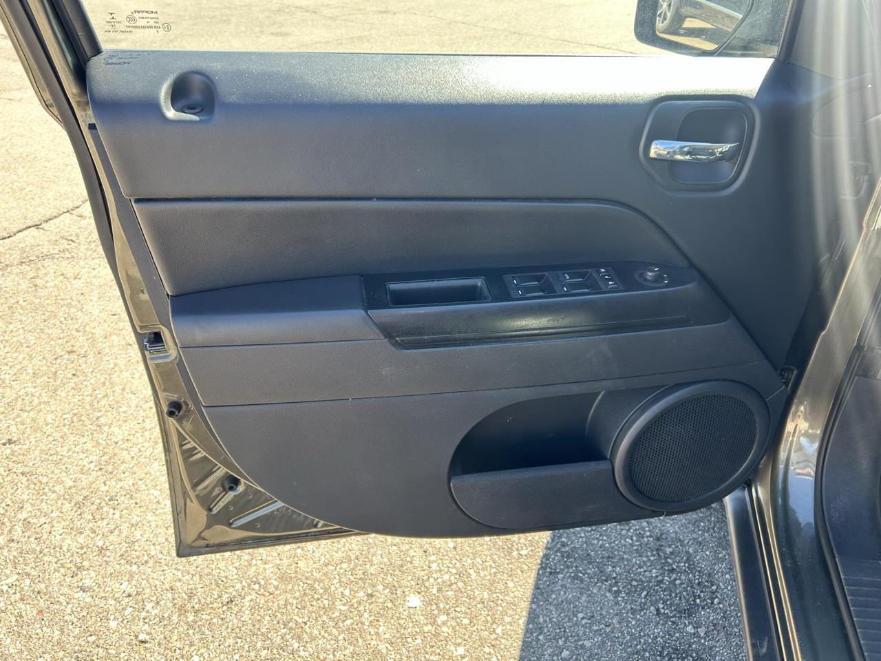 Jeep Patriot 4WD 4dr Latitude 2015