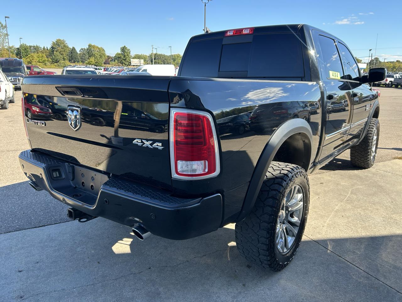 RAM 1500 4WD Crew Cab 140.5" Longhorn Limited 2014