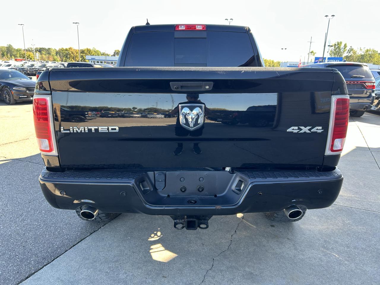 RAM 1500 4WD Crew Cab 140.5" Longhorn Limited 2014